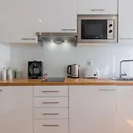 Fancy Alfama Apartment By Lovelystay